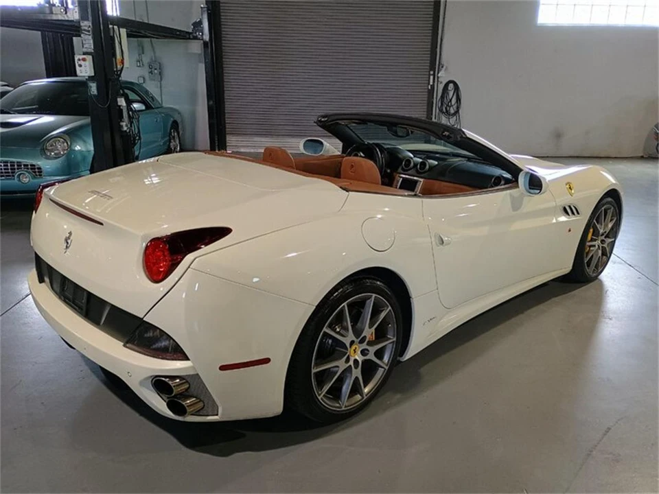 2011 Ferrari California - Image 6 of 31