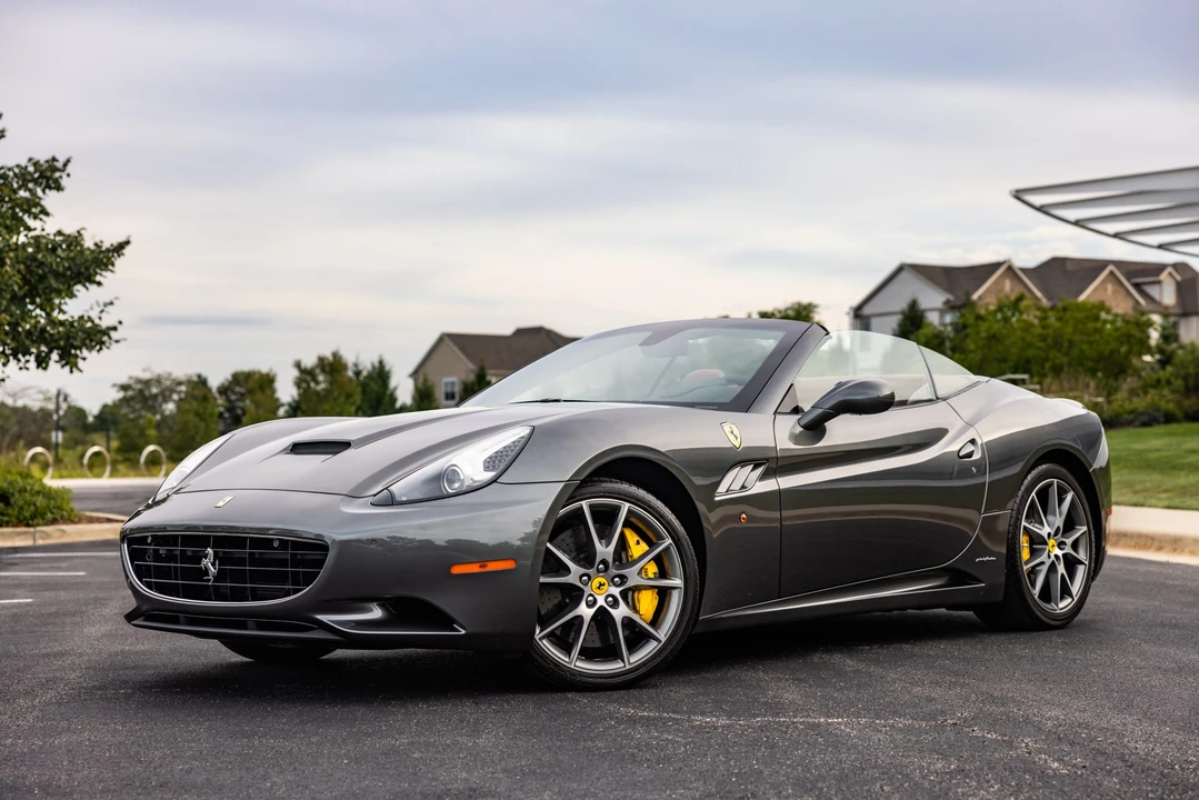 2011 Ferrari California - Image 3 of 31