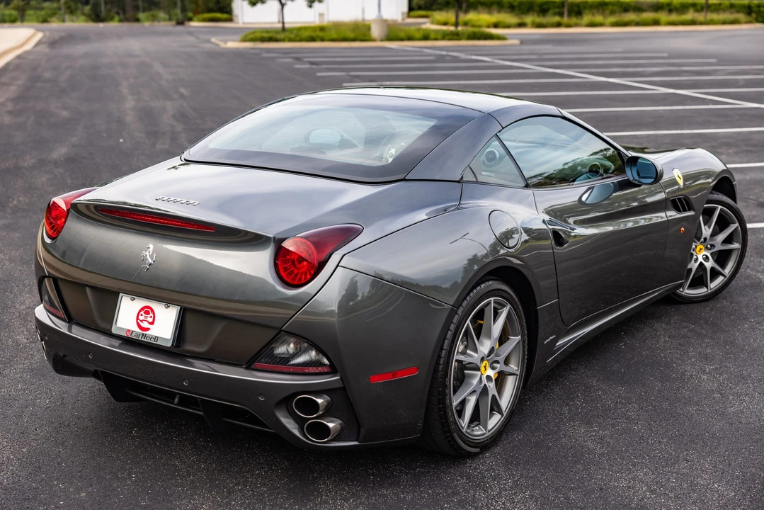 2011 Ferrari California - Image 26 of 31
