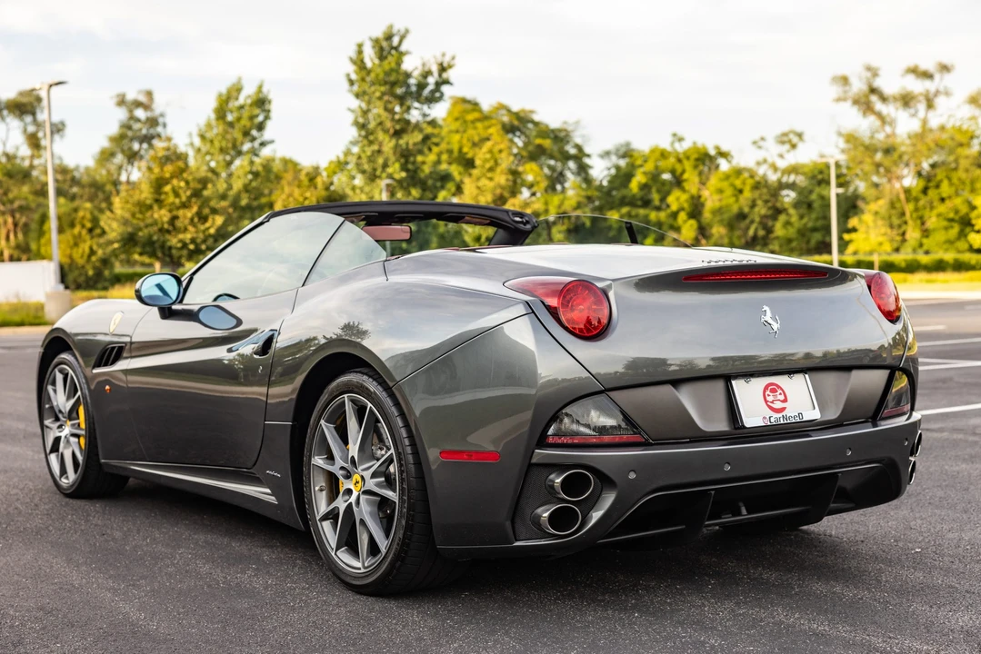 2011 Ferrari California - Image 14 of 31