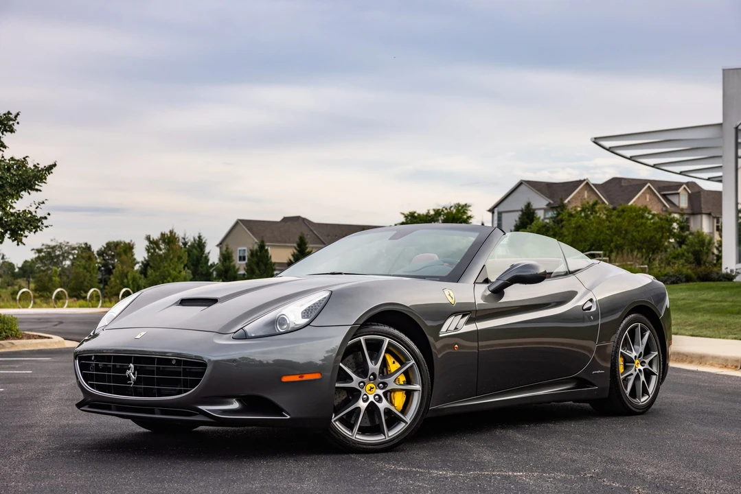 2011 Ferrari California - Image 5 of 31