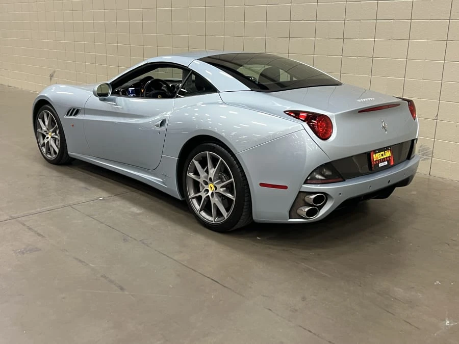 2011 Ferrari California - Image 5 of 12