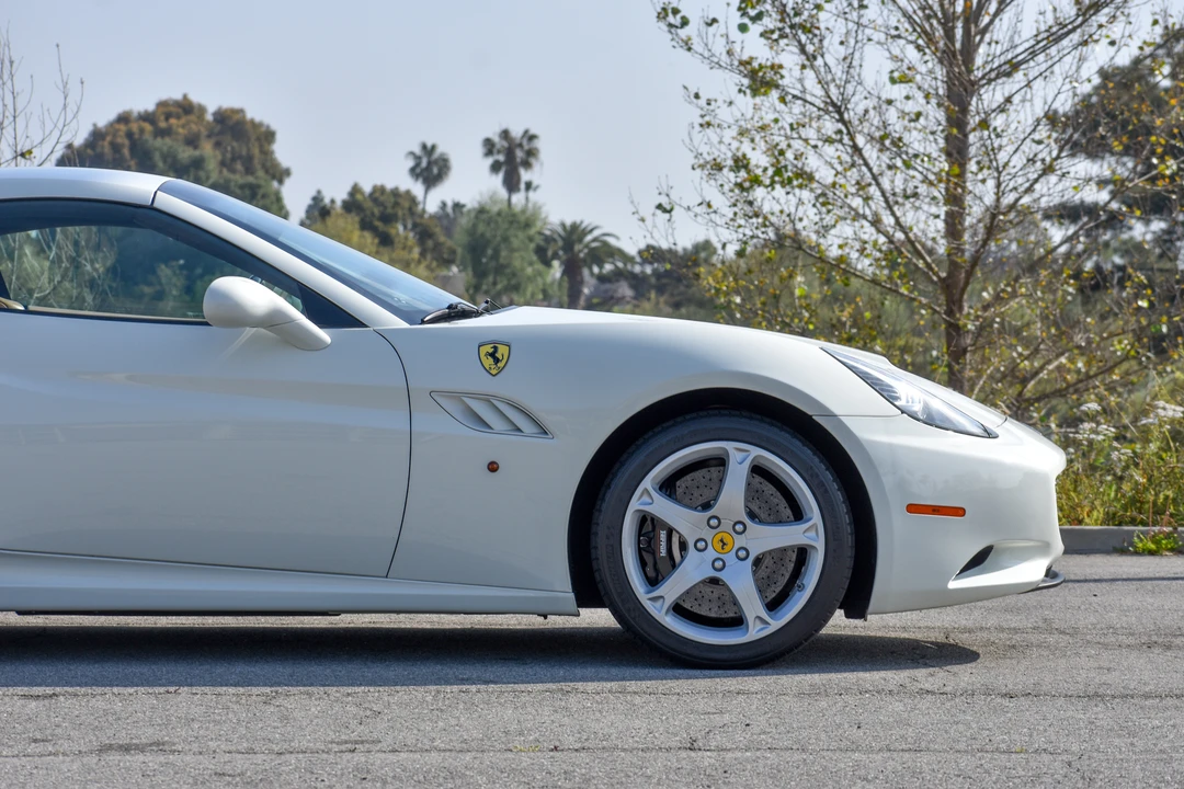 2011 Ferrari California - Image 20 of 31