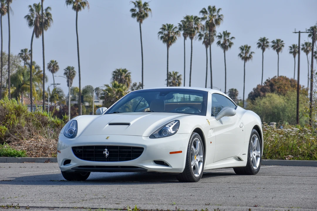 2011 Ferrari California - Image 3 of 31