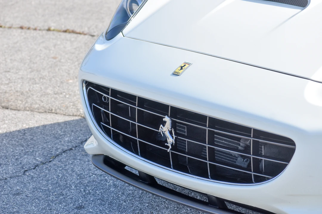 2011 Ferrari California - Image 29 of 31