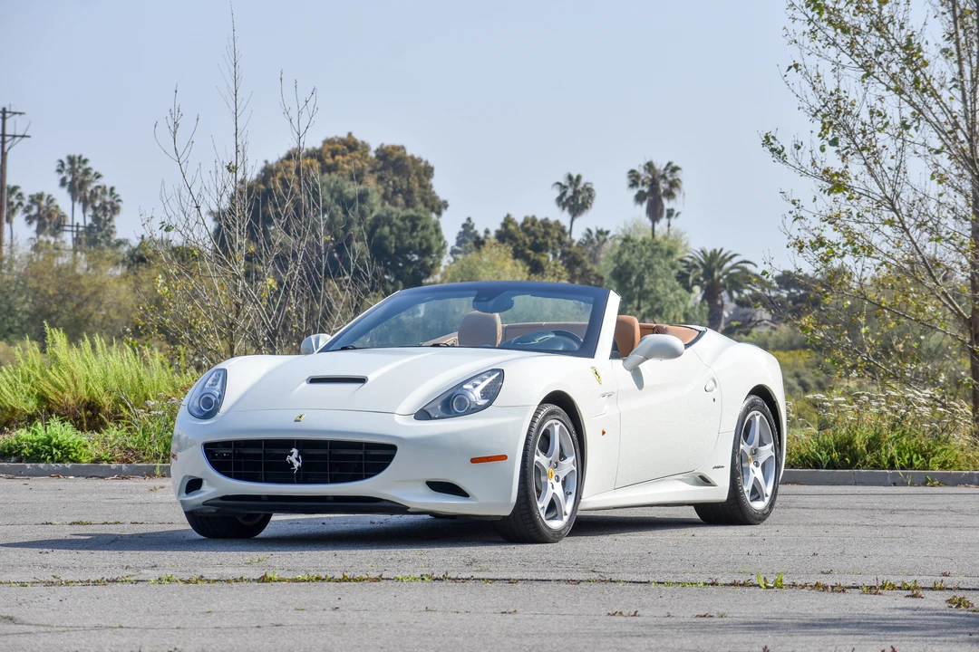 2011 Ferrari California - Image 5 of 31