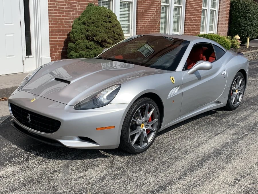 2011 Ferrari California - Image 8 of 10