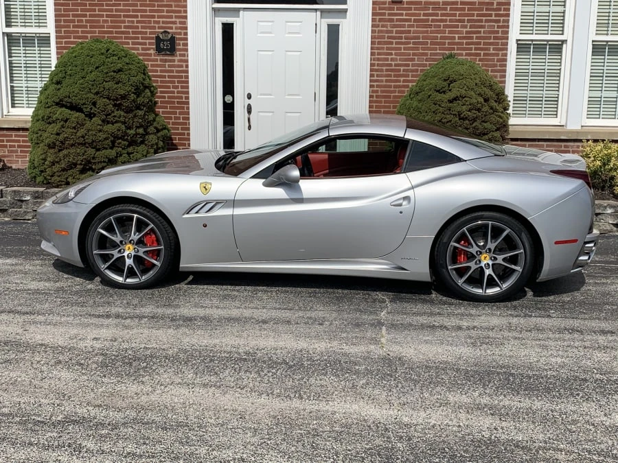 2011 Ferrari California - Image 9 of 10