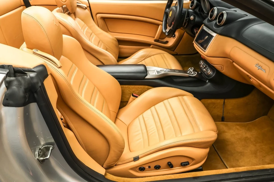 2011 Ferrari California - Image 15 of 21