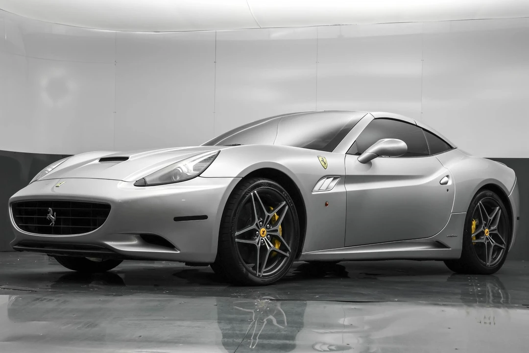 2011 Ferrari California - Image 12 of 12