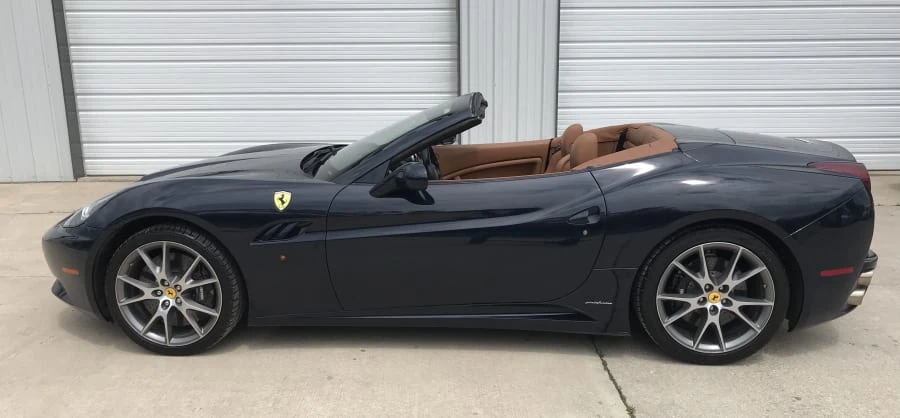 2011 Ferrari California - Image 2 of 7