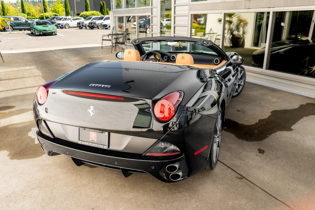 2011 Ferrari California - Image 5 of 31