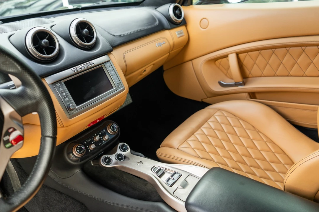 2011 Ferrari California - Image 18 of 31