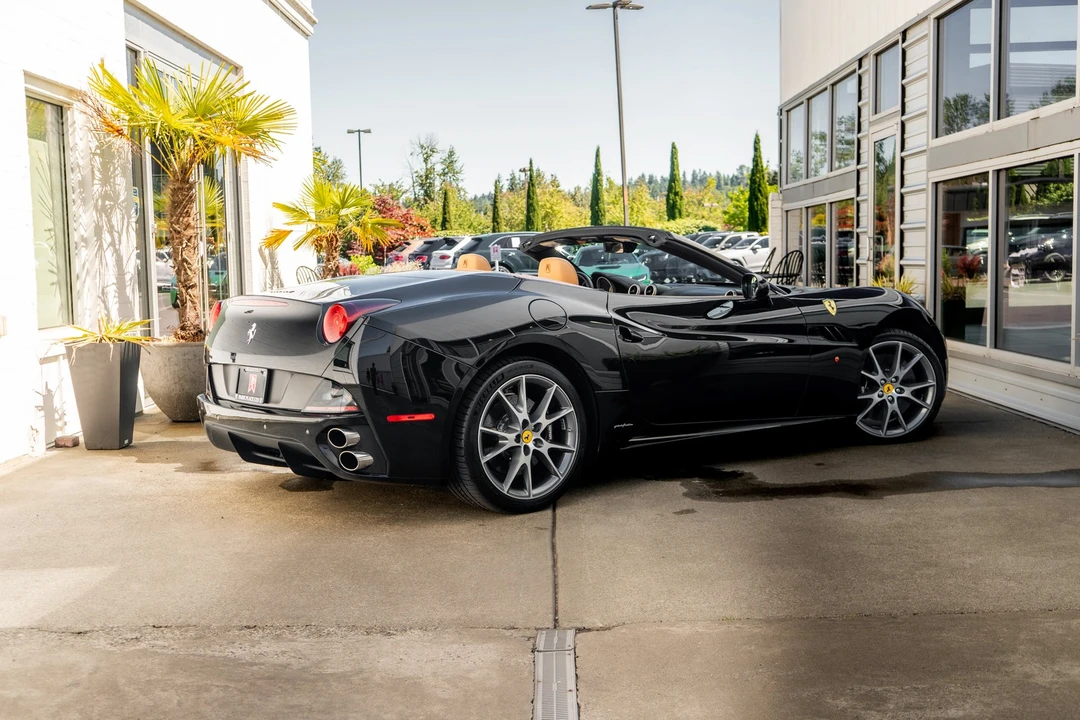 2011 Ferrari California - Image 6 of 31