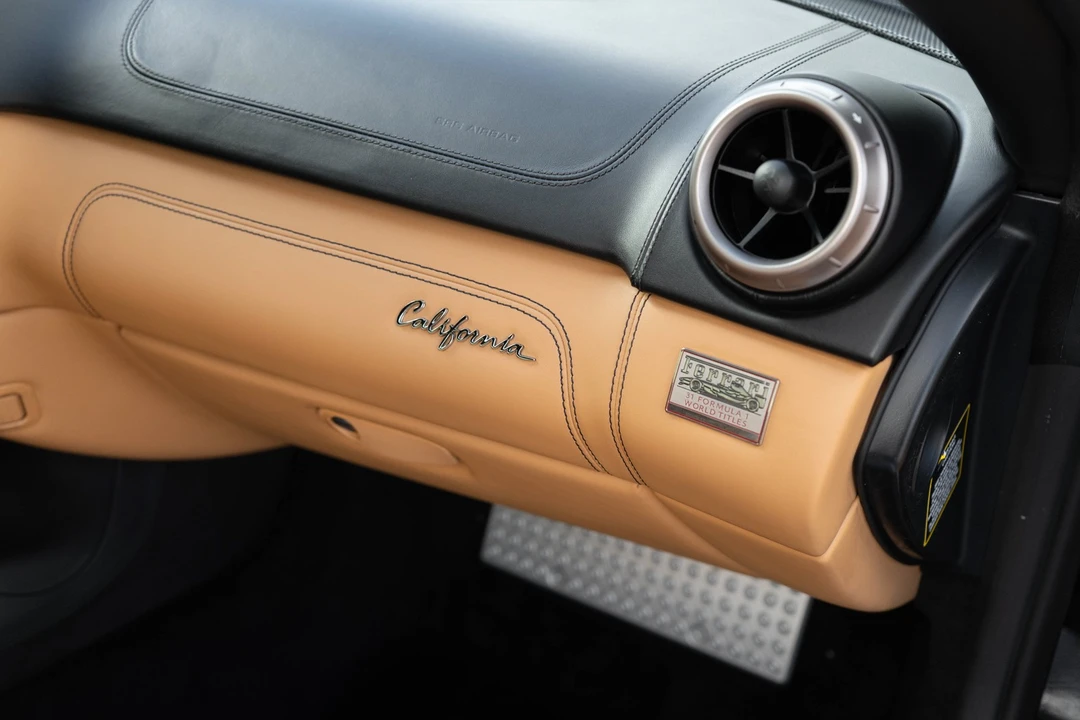 2011 Ferrari California - Image 26 of 31