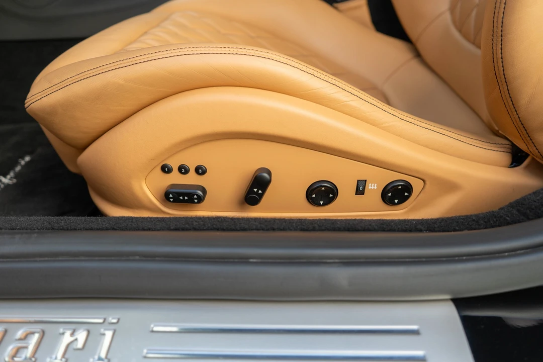 2011 Ferrari California - Image 14 of 31