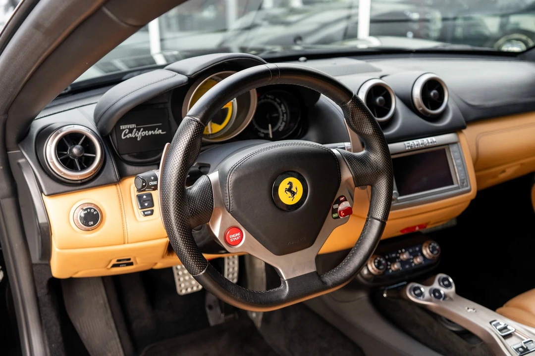 2011 Ferrari California - Image 15 of 31