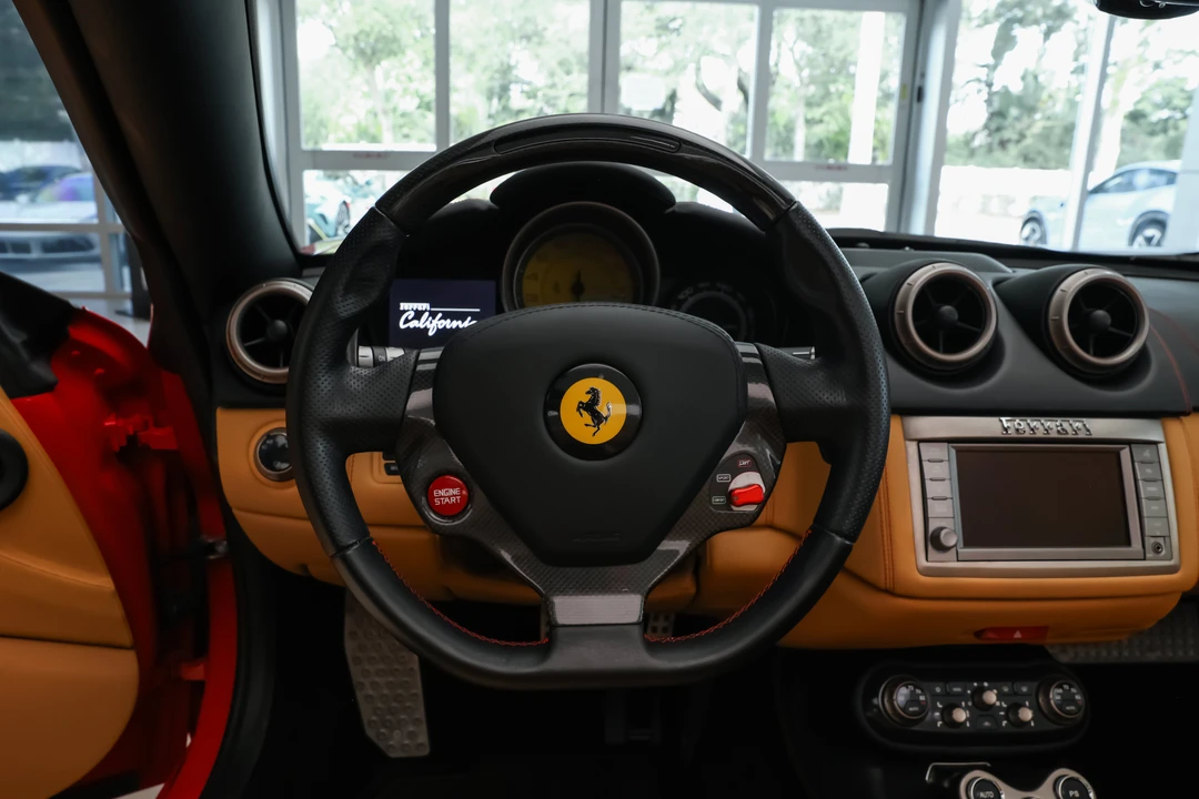 2011 Ferrari California - Image 15 of 31