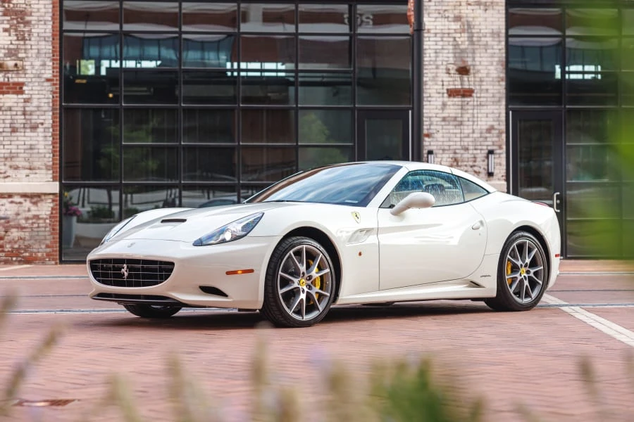 2011 Ferrari California - Image 5 of 31