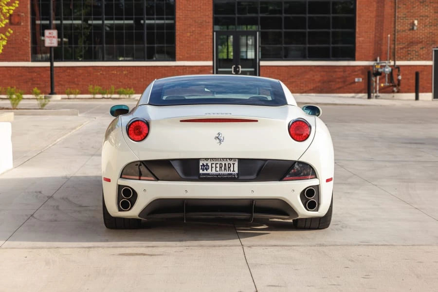 2011 Ferrari California - Image 16 of 31