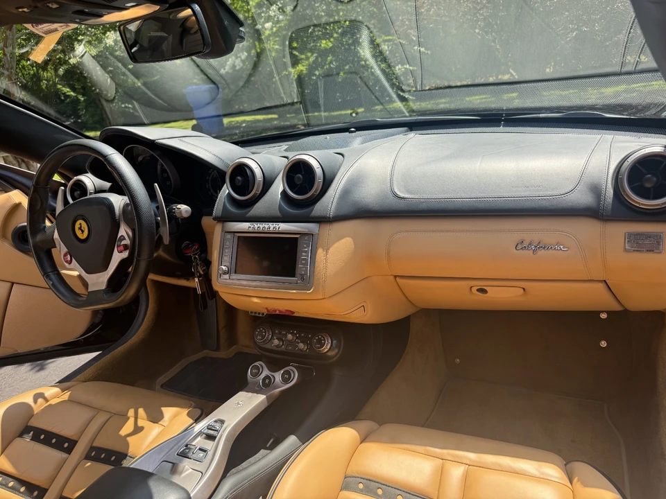 2011 Ferrari California - Image 20 of 31