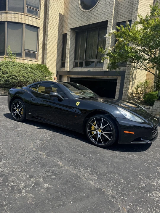 2011 Ferrari California - Image 5 of 31