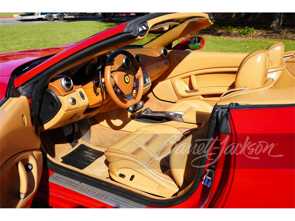 2011 Ferrari California - Image 4 of 5