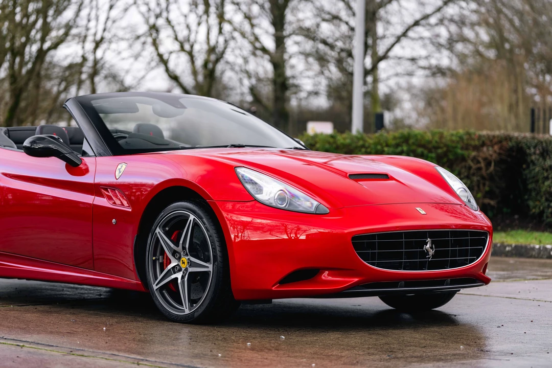 2011 Ferrari California - Image 30 of 31
