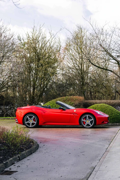 2011 Ferrari California - Image 21 of 31