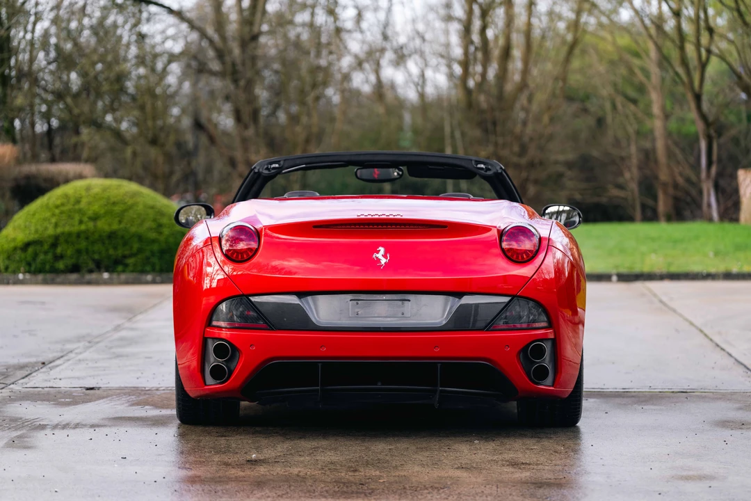 2011 Ferrari California - Image 6 of 31