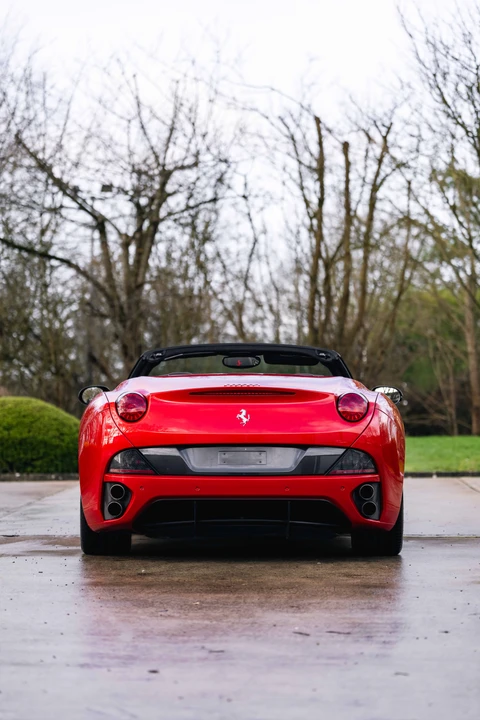2011 Ferrari California - Image 23 of 31