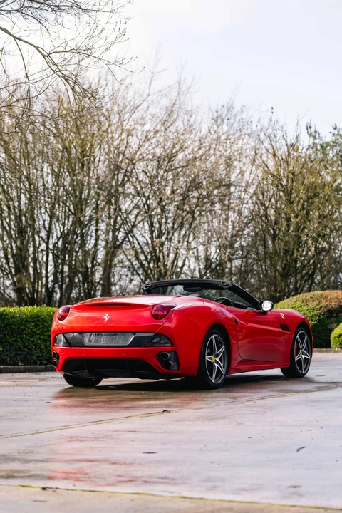 2011 Ferrari California - Image 22 of 31