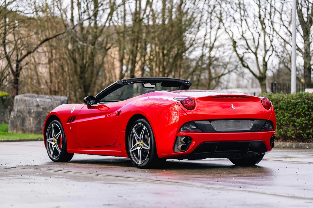 2011 Ferrari California - Image 7 of 31