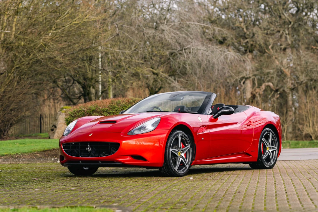 2011 Ferrari California - Image 13 of 31