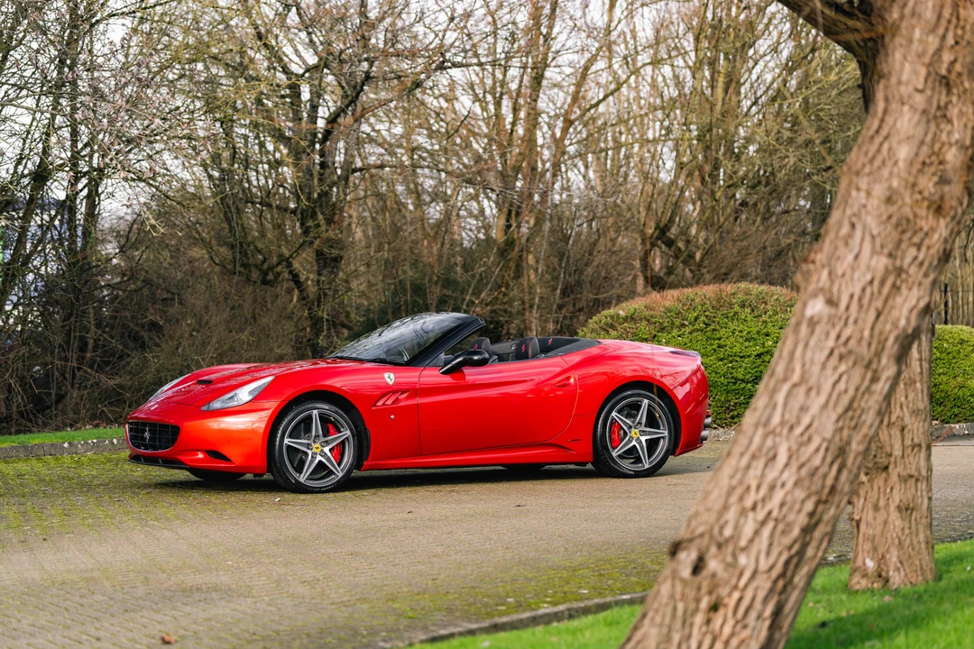 2011 Ferrari California - Image 18 of 31