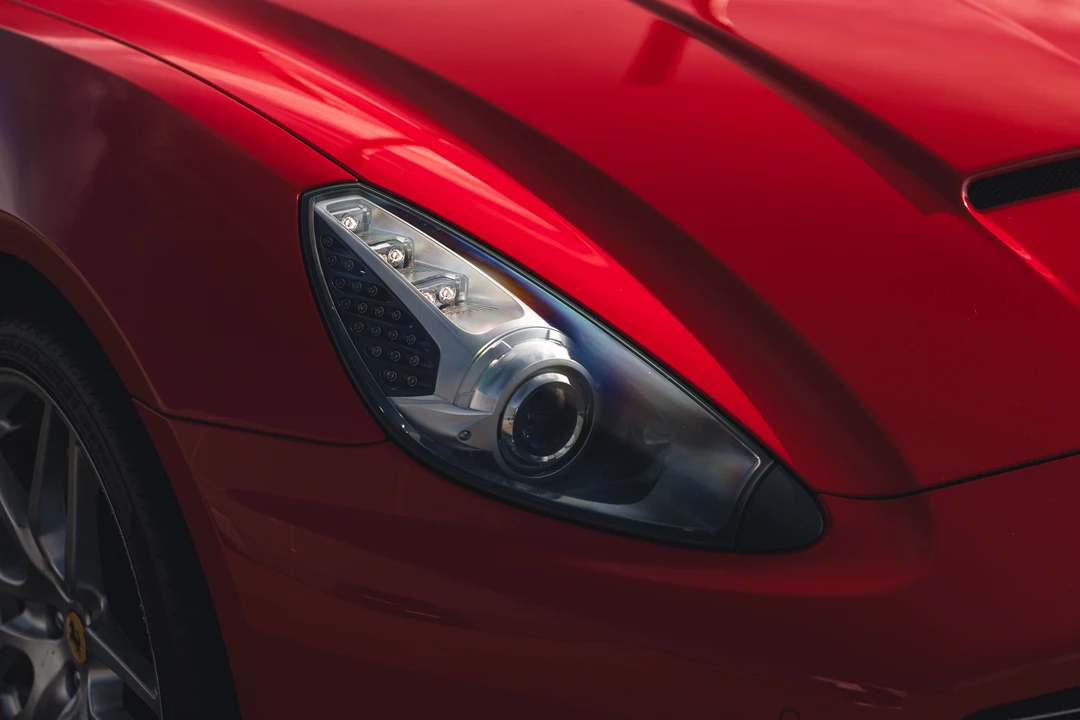 2011 Ferrari California - Image 17 of 31