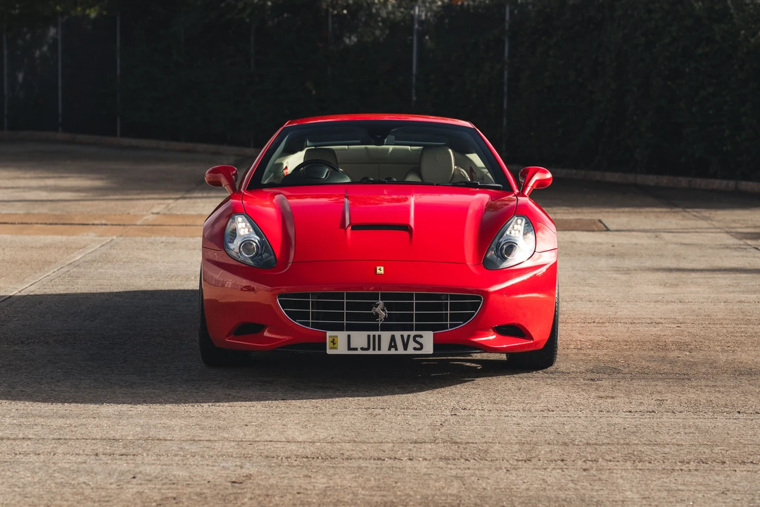 2011 Ferrari California - Image 11 of 31