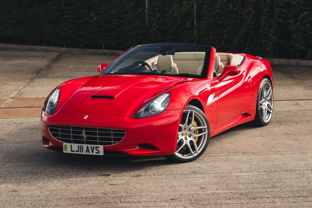 2011 Ferrari California - Image 2 of 31