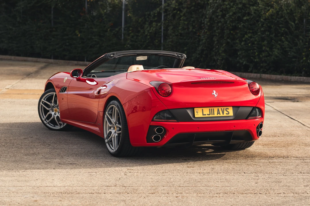 2011 Ferrari California - Image 6 of 31