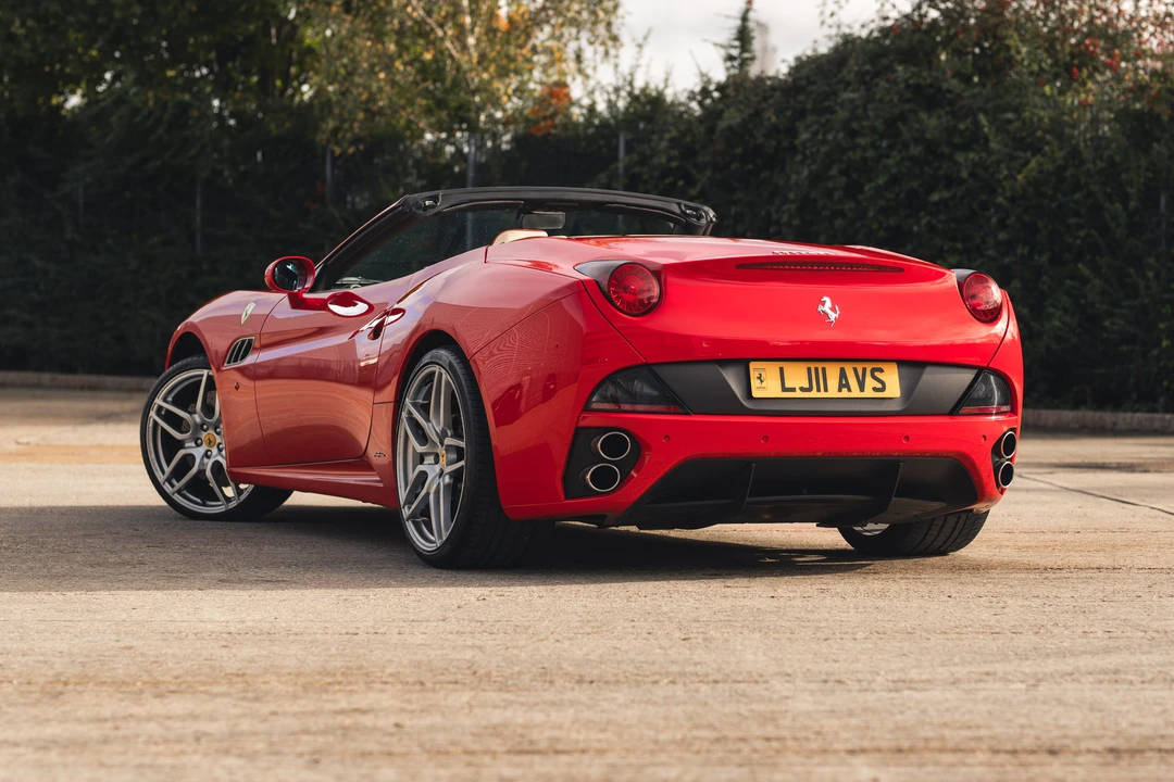 2011 Ferrari California - Image 13 of 31