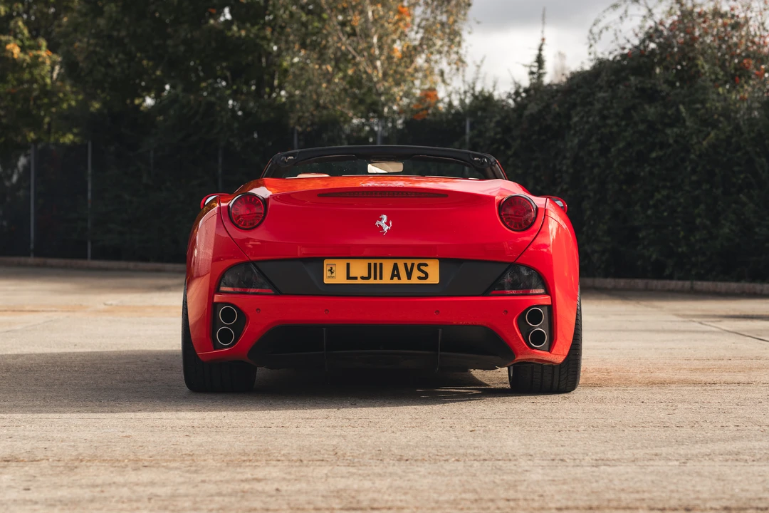2011 Ferrari California - Image 14 of 31