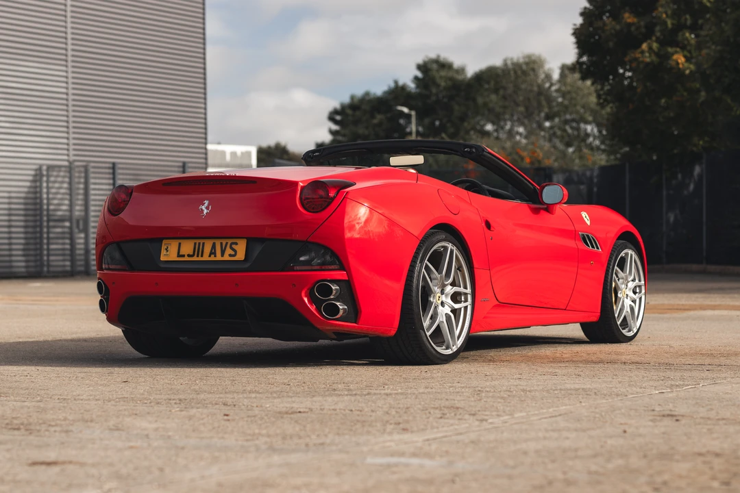 2011 Ferrari California - Image 8 of 31