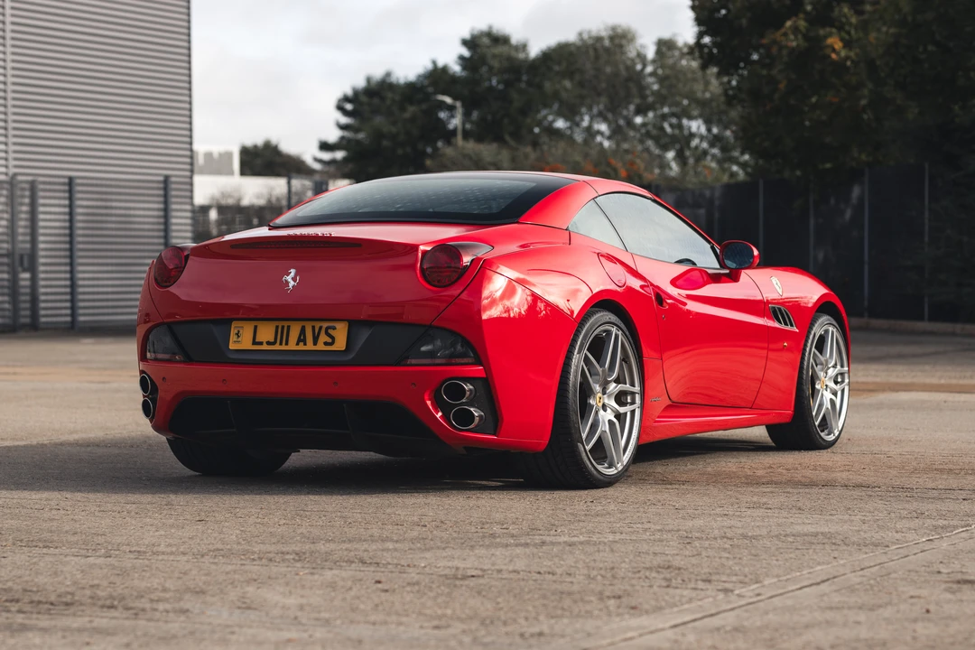 2011 Ferrari California - Image 15 of 31