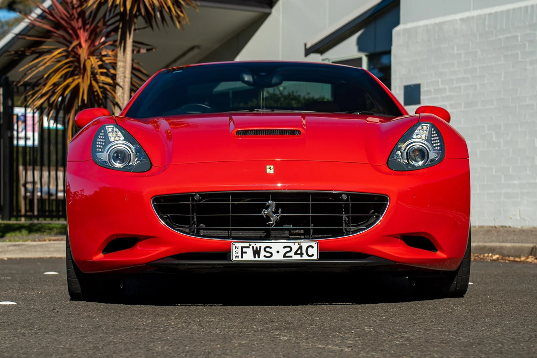 2011 Ferrari California - Image 25 of 31