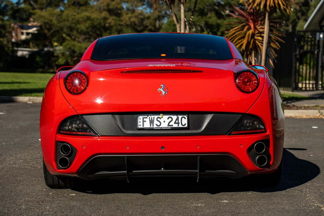 2011 Ferrari California - Image 13 of 31