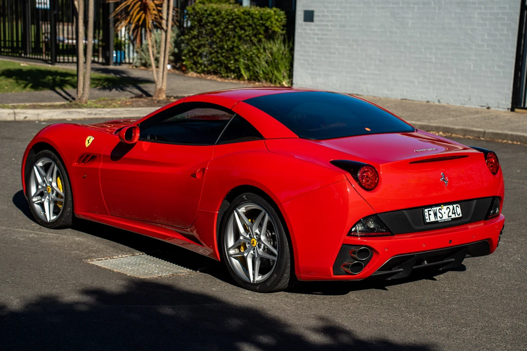 2011 Ferrari California - Image 22 of 31