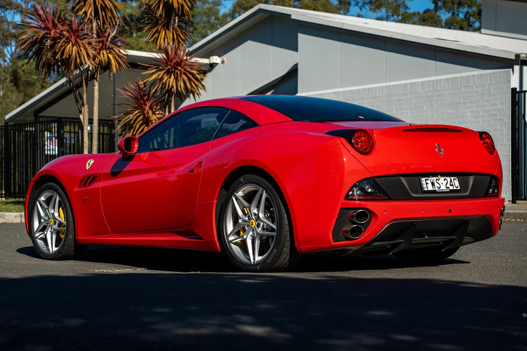 2011 Ferrari California - Image 30 of 31