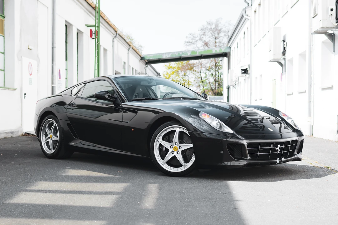 2011 Ferrari FF - Image 13 of 16