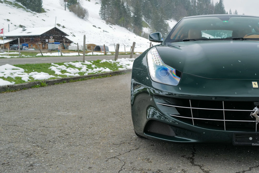 2011 Ferrari FF - Image 8 of 31