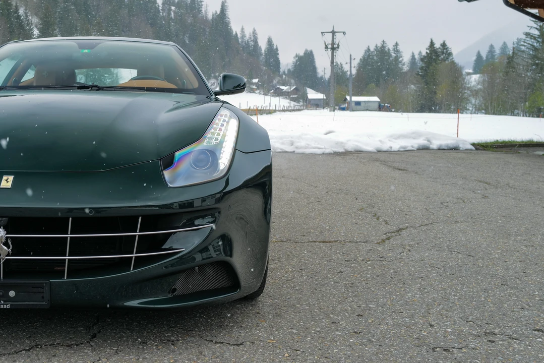 2011 Ferrari FF - Image 9 of 31